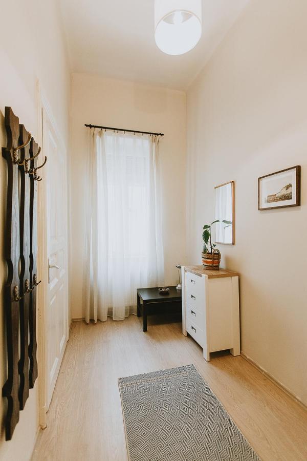 Budapest Folk Apartment 60Sm Spacious And Bright Екстер'єр фото