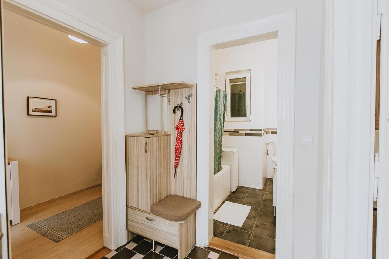 Budapest Folk Apartment 60Sm Spacious And Bright Екстер'єр фото