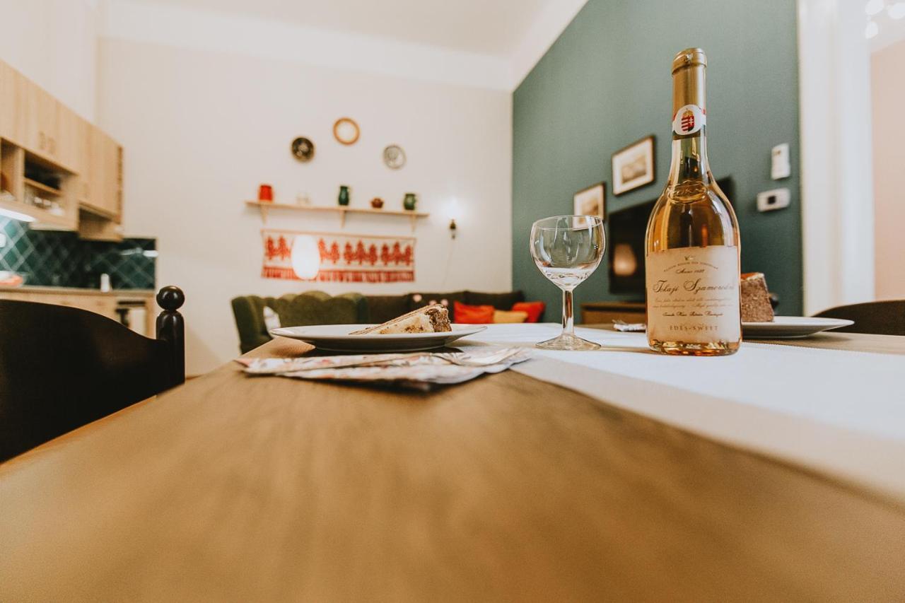 Budapest Folk Apartment 60Sm Spacious And Bright Екстер'єр фото